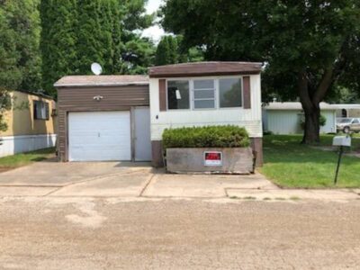 1980s Cozy 672ft2 - Vintage Trailer Mobile Home (Mount Morris)