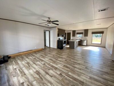 4 Bedroom Double Wide Mobile Home (Splendora)