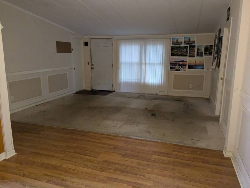 1568ft² - Vintage Mobile Home for Sale 3B/2Ba Double Wide