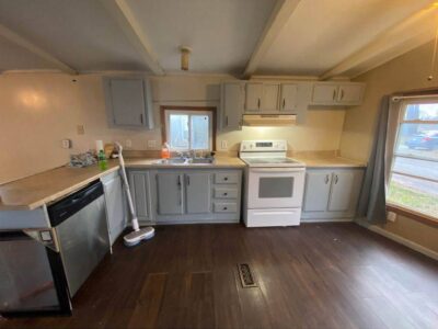 1987 Vintage 2BR / 2BA Mobile Home for Sale